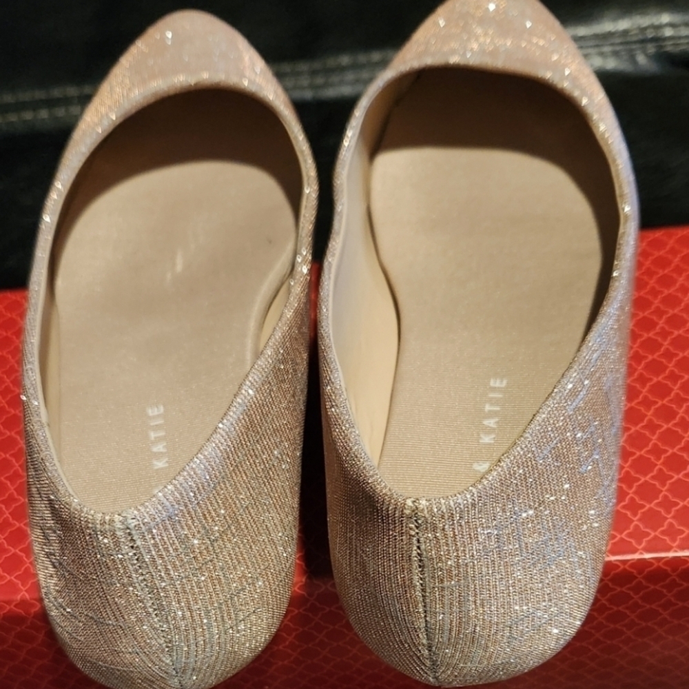 Kelly & Katie Champagne Star Glittery Flat - Picture 2 of 8